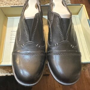 New Earth Avani Banyan Shoes